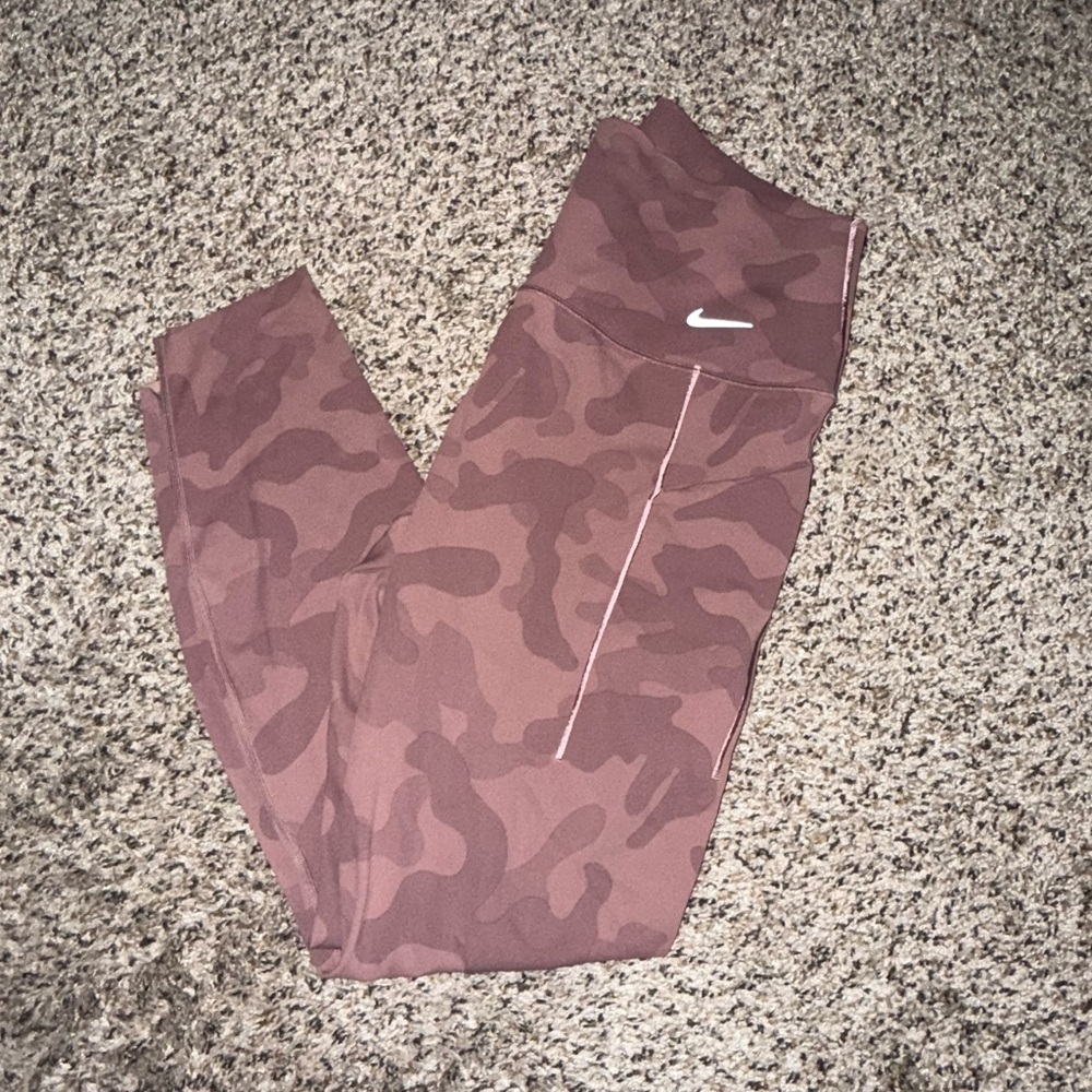 Nike Women’s Camo Leggings - Brown